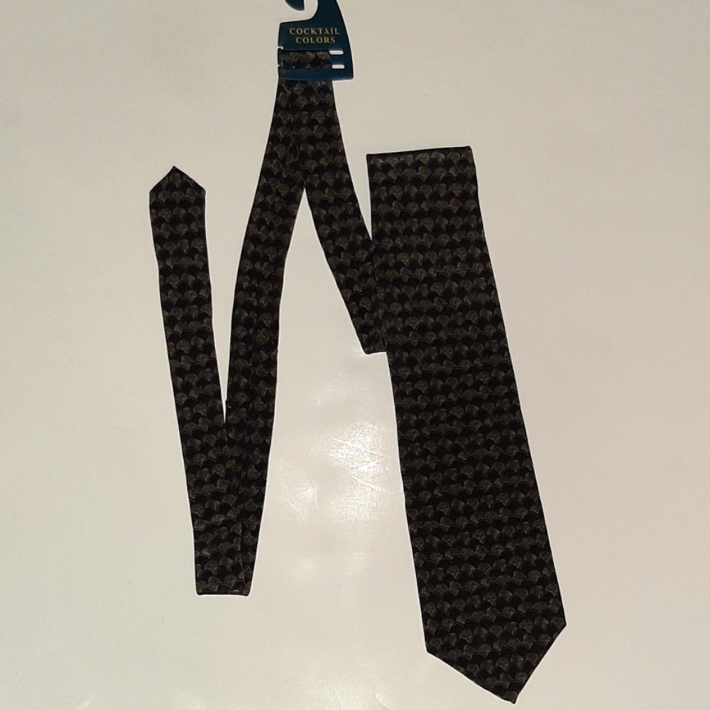 Stonehenge Cocktail Colors Tie